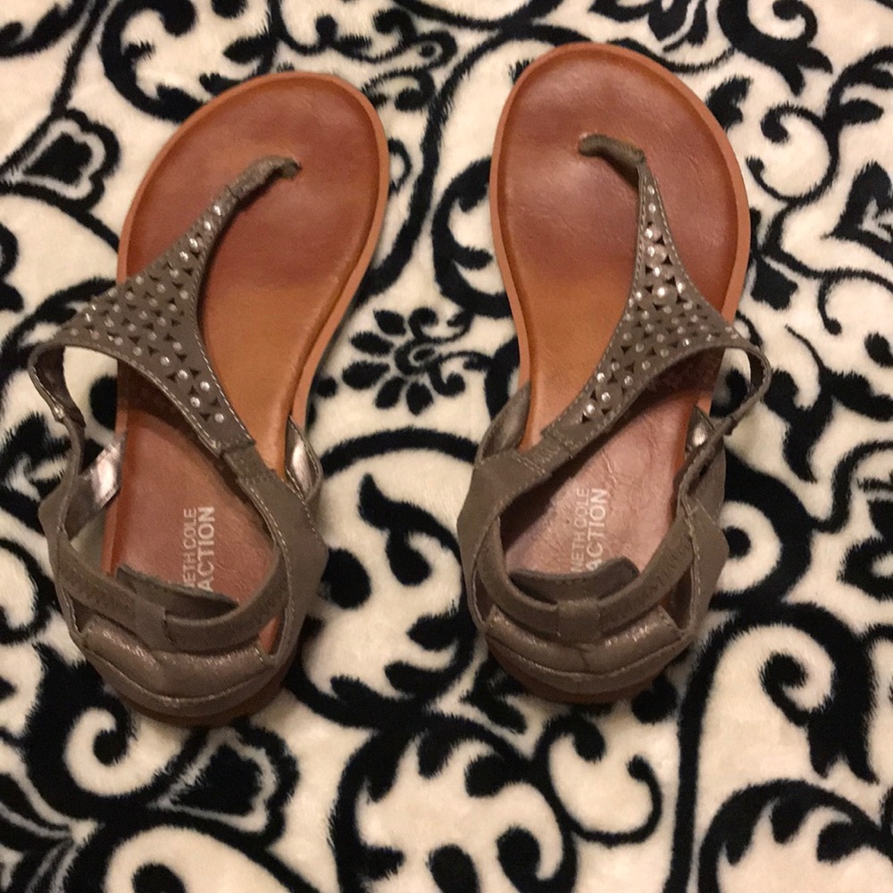 Kenneth Cole Girls sandals